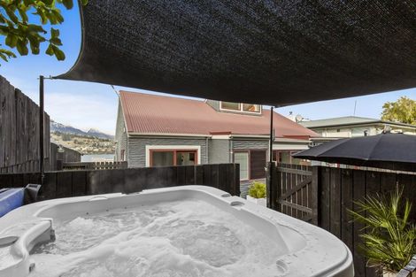 Photo of property in 402 Frankton Road, Queenstown, 9300
