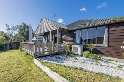 Photo of property in 46a Seddon Street, Waikanae, 5036