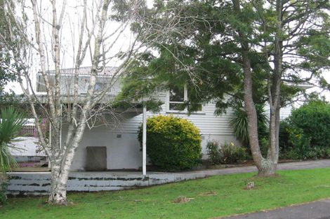 Photo of property in 37 Dellwood Avenue, Henderson, Auckland, 0612