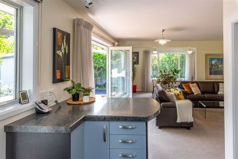 Photo of property in 11 Walnut Avenue, Strowan, Christchurch, 8052