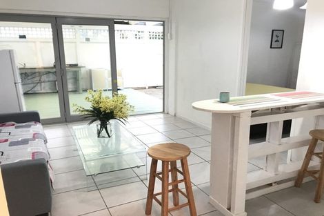 Photo of property in 77 Carlisle Road, Torbay, Auckland, 0632