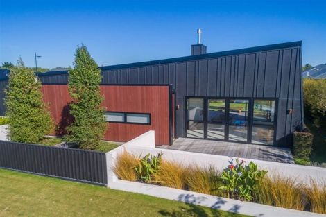 Photo of property in 2 Wallace Crescent, Prebbleton, 7604