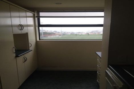 Photo of property in 568f Adelaide Road, Berhampore, Wellington, 6023