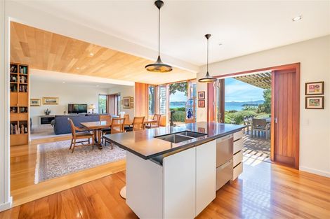 Photo of property in 432 Muritai Road, Eastbourne, Lower Hutt, 5013