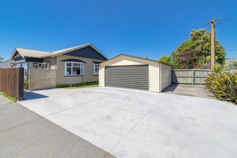 Photo of property in 74 Selwyn Street, Somerfield, Christchurch, 8024