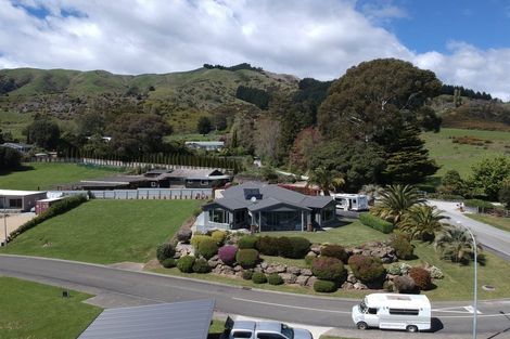 Photo of property in 4 Pohutukawa Place, Pohara, Takaka, 7183
