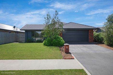 Photo of property in 37 Faringdon Boulevard, Rolleston, 7615