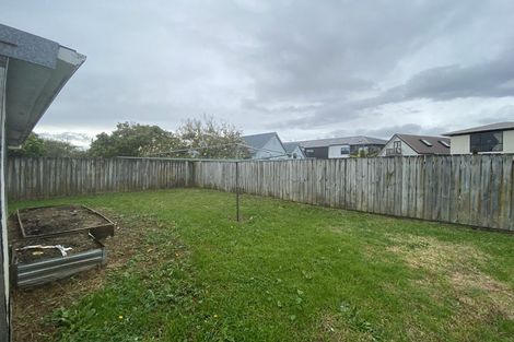 Photo of property in 8 Lendic Avenue, Henderson, Auckland, 0612