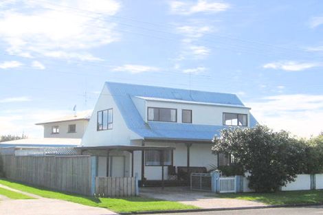Photo of property in 1 Ngatai Road, Otumoetai, Tauranga, 3110