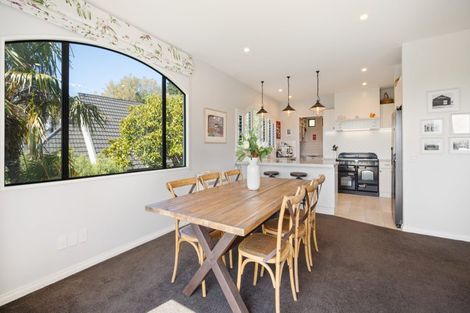 Photo of property in 39 Overdale Drive, Cashmere, Christchurch, 8022