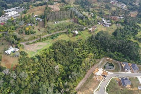 Photo of property in 68 Chamberlain Road, Massey, Auckland, 0614