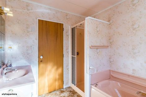 Photo of property in 131 Winara Avenue, Waikanae, 5036