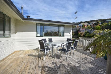 Photo of property in 14 Honeystone Street, Helensburgh, Dunedin, 9010