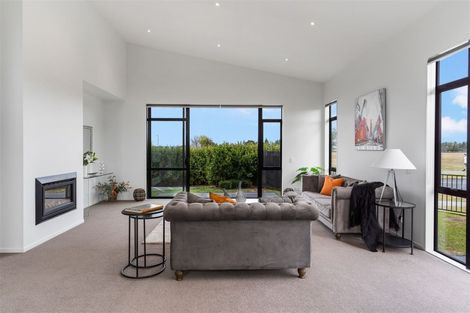 Photo of property in 31 Battalion Drive, Papakura, 2110