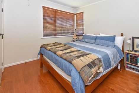 Photo of property in 9 Clendon Place, Manurewa, Auckland, 2102