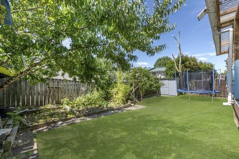 Photo of property in 2/55 Ennis Avenue, Pakuranga Heights, Auckland, 2010