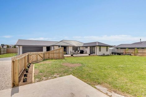 Photo of property in 8 Owen Drive, Darfield, 7510