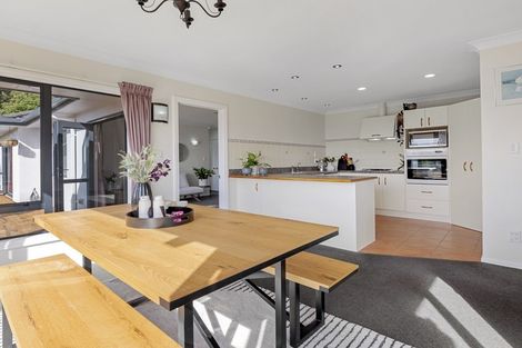 Photo of property in 32 Roger Guy Place, Welcome Bay, Tauranga, 3175