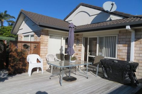 Photo of property in 70 Tuihana Drive, Papamoa Beach, Papamoa, 3118