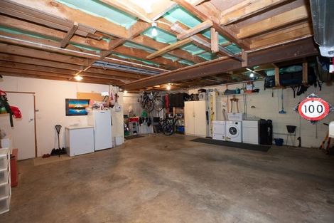 Photo of property in 4 Kenilworth Place, Dinsdale, Hamilton, 3204