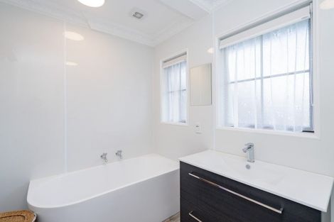 Photo of property in 5 Mcleod Court, Rosedale, Invercargill, 9810