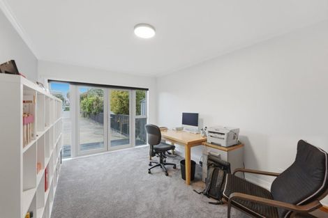 Photo of property in 82 Wairau Road, Oakura, 4314