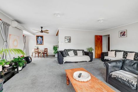 Photo of property in 1/140 Parkhurst Road, Parakai, 0830