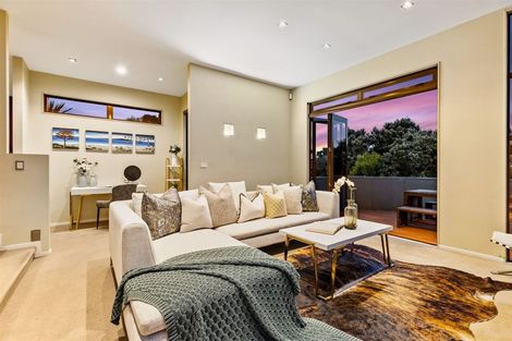 Photo of property in 11 Waimana Avenue, Northcote Point, Auckland, 0627