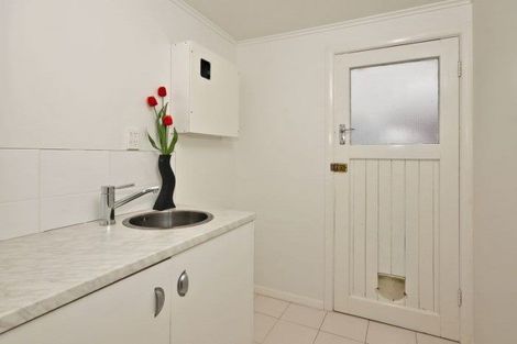 Photo of property in 122 Fox Street, Hamilton East, Hamilton, 3216