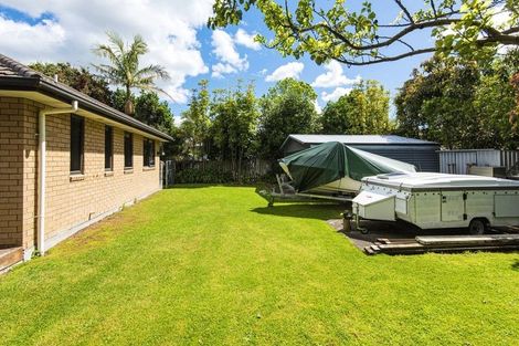 Photo of property in 4 Curlew Place, One Tree Point, 0118