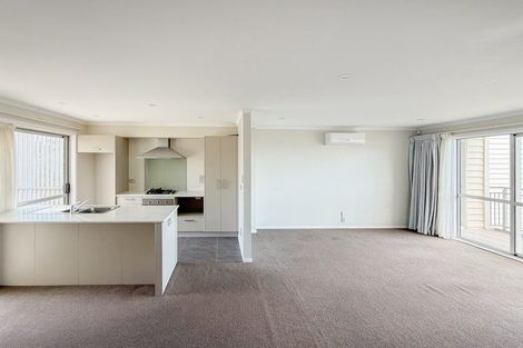 Photo of property in 7 Panakenake Way, Flat Bush, Auckland, 2019