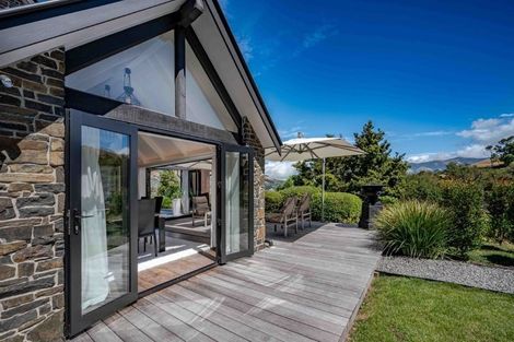 Photo of property in 6890 Christchurch Akaroa Road, Takamatua, 7581