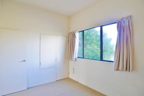 Photo of property in 5e Dryden Place, Mount Wellington, Auckland, 1051