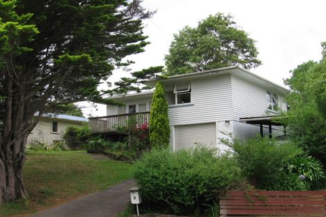 Photo of property in 3 Lucknow Place, Blockhouse Bay, Auckland, 0600