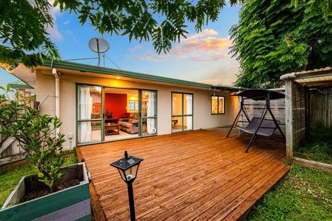 Photo of property in 7a Patrice Place, Massey, Auckland, 0614