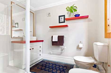 Photo of property in 49 West Lynn Road, Titirangi, Auckland, 0604