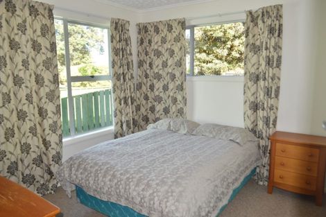 Photo of property in 2b Mahoe Street, Otaki Beach, Otaki, 5512