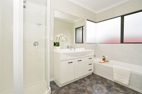 Photo of property in 7 Westview Place, Western Heights, Hamilton, 3200