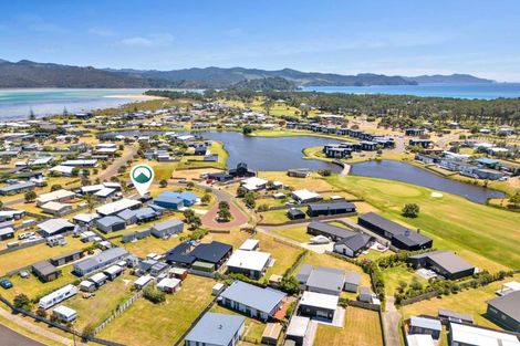 Photo of property in 102 Mahoe Place, Matarangi, Whitianga, 3592