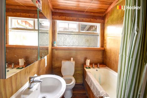 Photo of property in 2 Killarney Street, Waitati, 9085