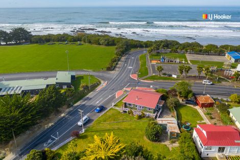 Photo of property in 1 Bath Street, Brighton, Dunedin, 9035