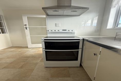 Photo of property in 22 Ngahere Street, Otumoetai, Tauranga, 3110