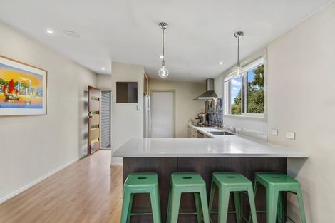 Photo of property in 35 Aorangi Road, Bryndwr, Christchurch, 8053