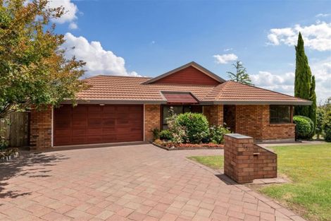 Photo of property in 15 Currell Way, Somerville, Auckland, 2014