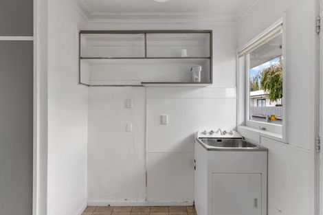 Photo of property in 2/504 Queen Street East, Hastings, 4122