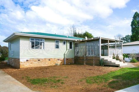 Photo of property in 6 Birdwood Road, Pukekohe, 2120