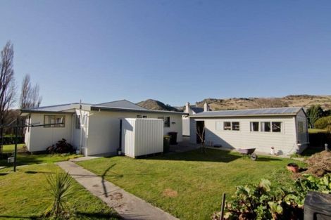 Photo of property in 85 Cheviot Street, Roxburgh, 9500