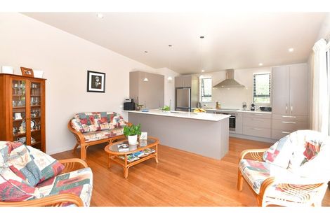 Photo of property in 26 Bayview Park Lane, Orewa, 0931