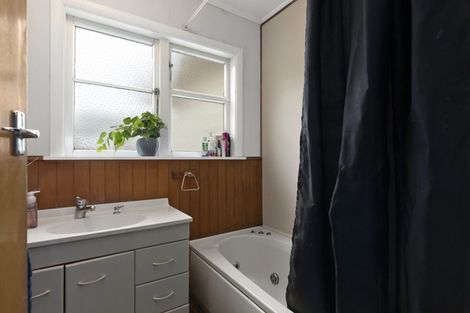 Photo of property in 66 Thomas Street, Stokes Valley, Lower Hutt, 5019