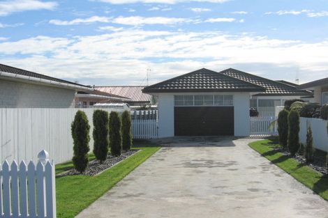 Photo of property in 15a Kent Street, Levin, 5510